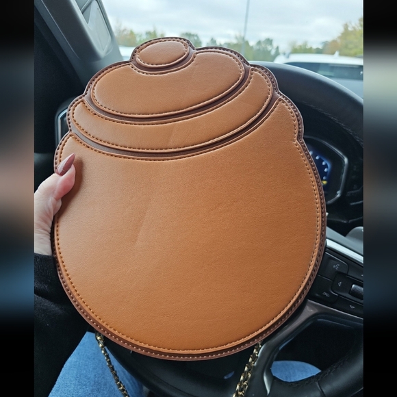 Skinnydip Winnie the Pooh crossbody bag NWT - Picture 3 of 3